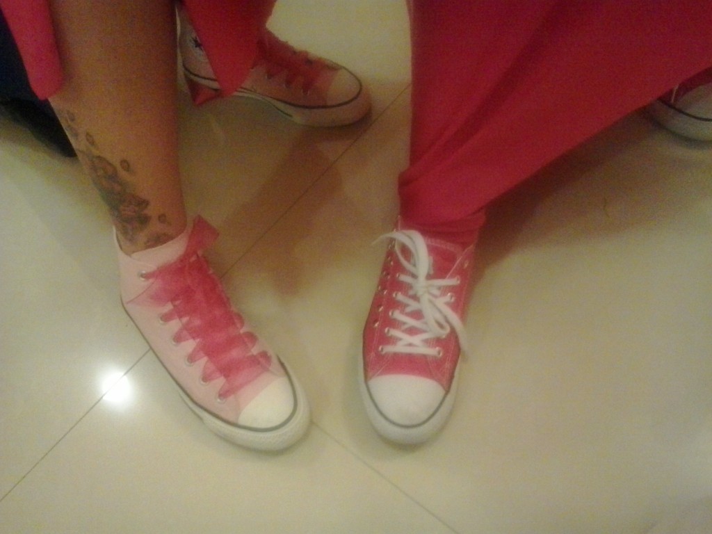 real wedding pink converse