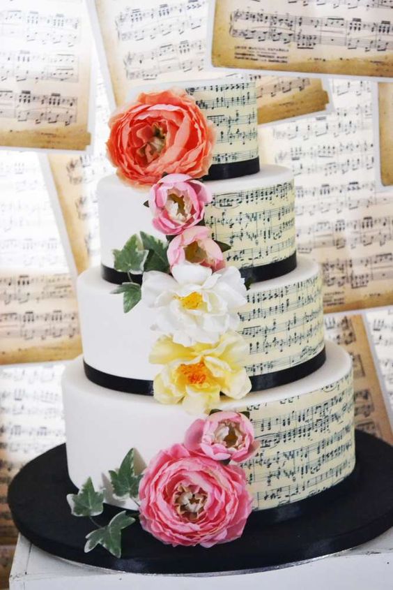 wedding cake a tema musica