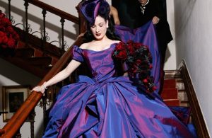 abito da sposa colorato viola
