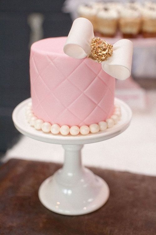 birthday-pink-cake